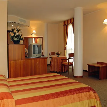 Hotel Hg 4*