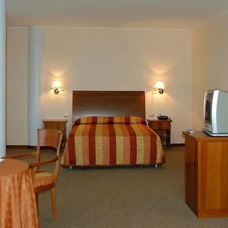 Hg Hotel 4*